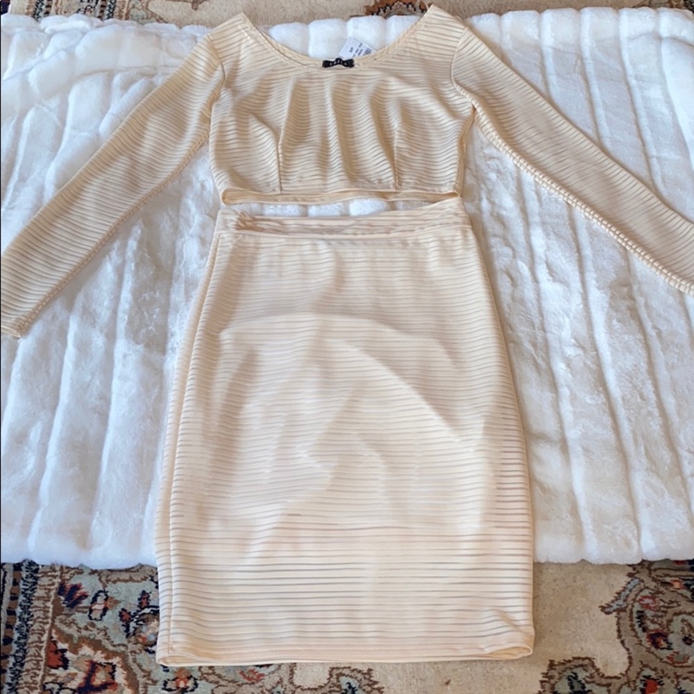 Two piece set